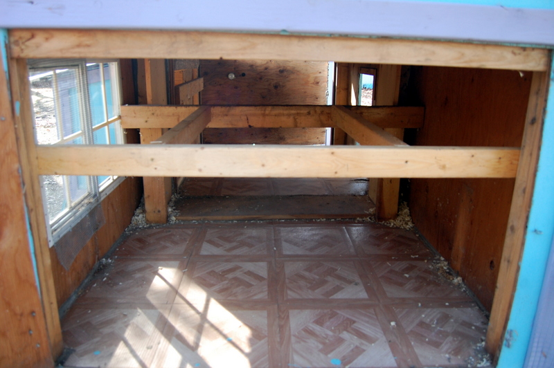 Deep Cleaning your Chicken Coop